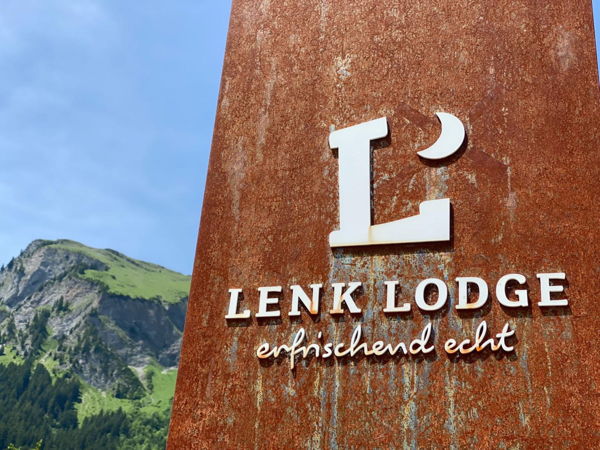 Lenk Lodge